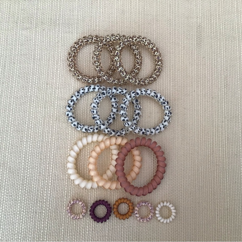 3 sets of coil stretch elastic bracelets with matching changeable rings LIKE NEW